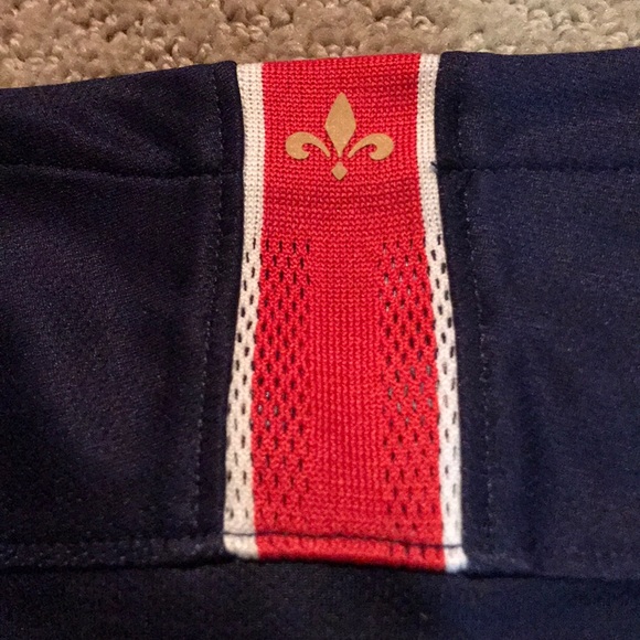 Kylian Mbappe 2019 Paris home jersey - Picture 6 of 7